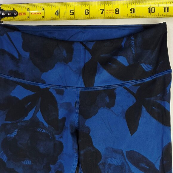 Lululemon Size 2 Womens Wunder Under Crop 23" Inseam Blue Black Floral Leggings - Picture 3 of 13